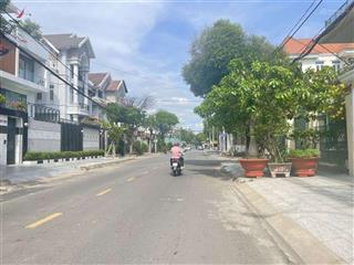 Bán biệt thự sân vườn mặt tiền đẹp 750m2 khu tên lửa dt 30x25m 3 tấm sát aeon bình tân