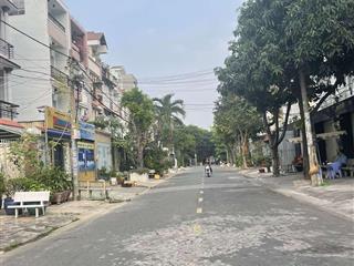 Bán nhà khu tên lửa, mt đường vành đai trong, 5 x 20m, 3.5 tấm, giá 24 tỷ.
