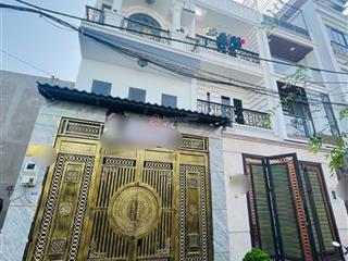 Nhà đẹp mới 3 tầng đường nhựa trước nhà 5m gần chợ thủ đuwc kha vạn cân
