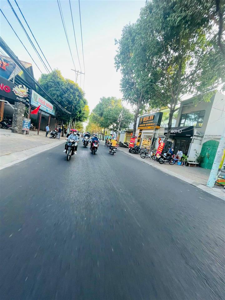 Nhà mặt tiền kinh doanh sầm uất ngang 12m ngay vincom võ văn ngân, thu nhập 50tr/tháng