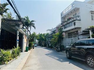 Nhà đẹp kiên cố 2 tầng ngang 8m đường nhựa xe tải thông gần ngay ga metro