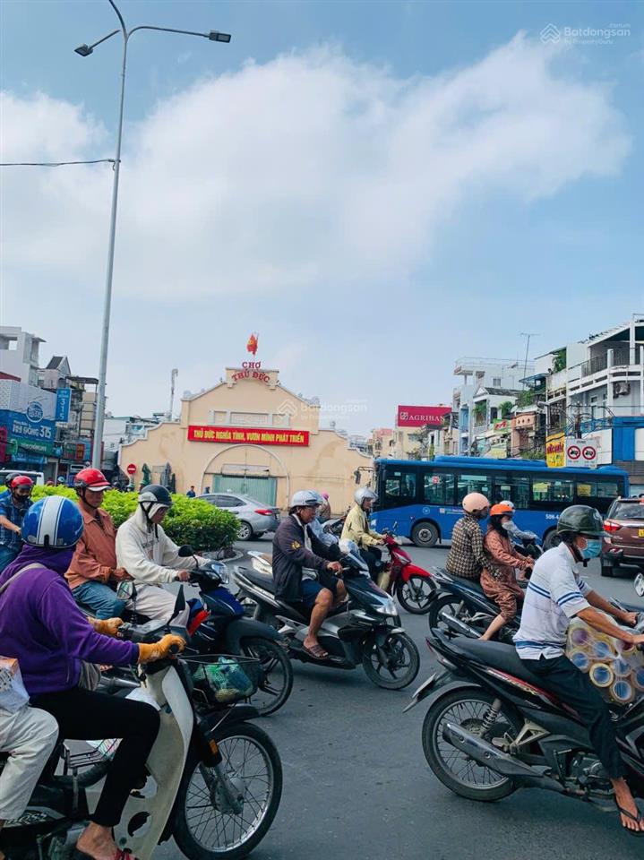 Nhà mặt tiền kha vạn cân kd sầm uất 3 tầng thu nhập 50tr/tháng gần chợ thủ đức