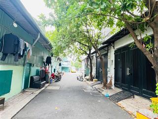 Quá ngon  bán đất tặng nhà góc 2 mặt tiền đường nhựa thông ra phạm văn đồng,hoặc xây chdv