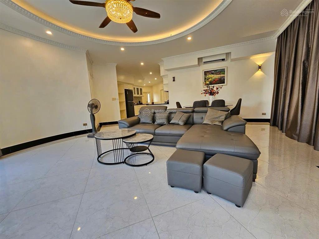 Chính chủ cần bán villa mđ đại lộ hồng lam 25m. dt 600m2. xây hoàn thiện bên ngoài. giá 18 tỷ