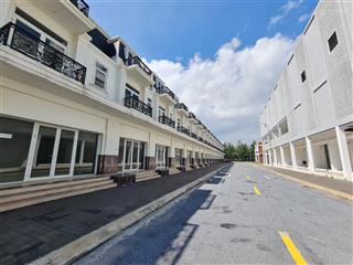 Cần bán gấp căn shophouse l11, đối diện tttm, view biển dễ dàng 100m2, 5x20m, xây 3 tầng hoàn thiện