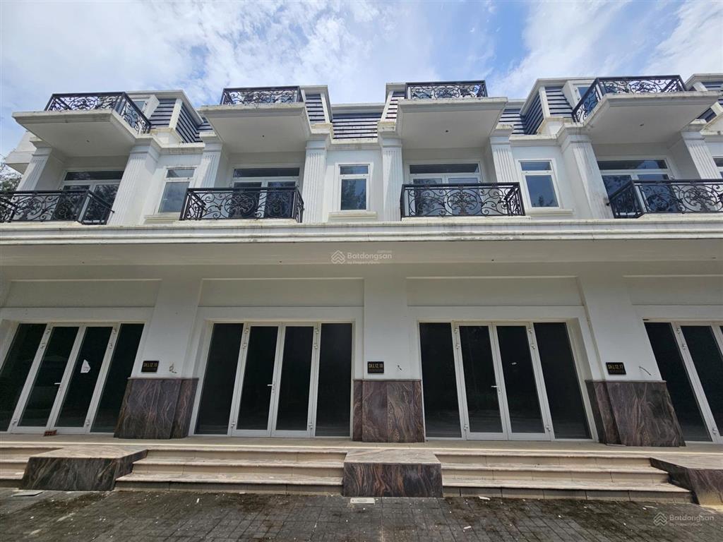 Chính chủ cần bán liền kề hoa tiên paradise, 85m2. mặt tiền 5m. giá 2.4 tỷ. . 0981 133 ***