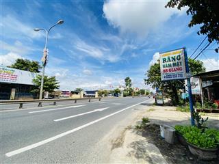 Cần bán gấp lô đất ngay cạnh trục ql1a trung tâm thị trấn nam phước giá chỉ 950tr