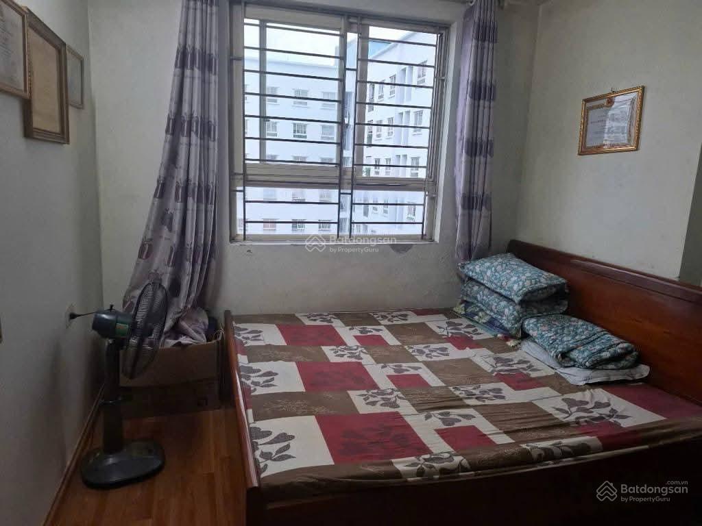 Xuân diệu 1 căn duy nhất dt 36m2, sổ đỏ cc, vị trí đẹp, có nhà cấp 4, ngõ rộng 2m, gần hồ