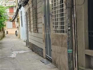 Lô đất giá đầu tư tại quận cầu giấy. dt 118m2 mt 9,5m/ 2 sổ, vuông chằn chặn. 30m ra oto tránh