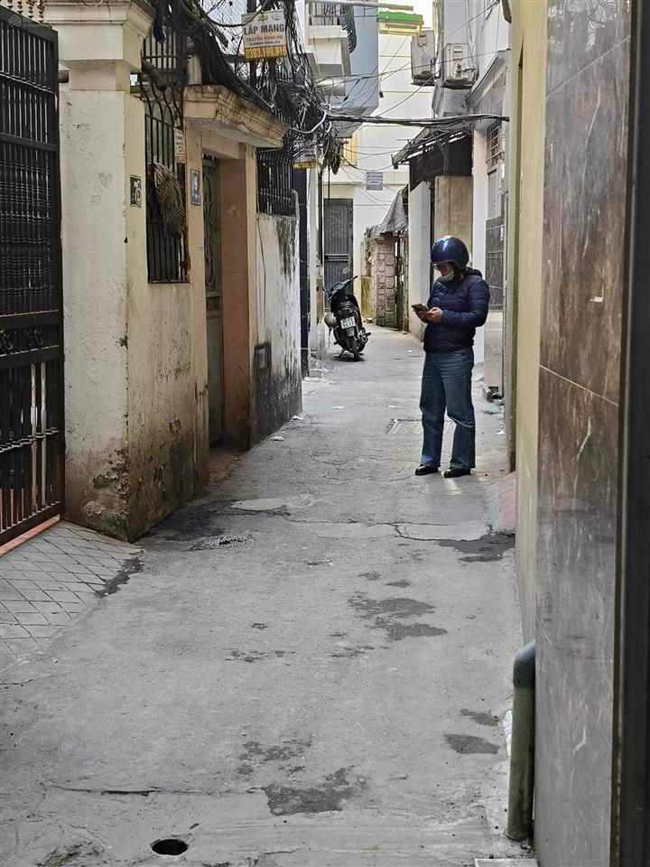 Xuân thủy 85m2 mt 6m, lô góc, vị trí đẹp, khu dân cư đông đúc. phù hợp xây căn hộ mini