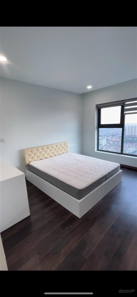 Bán căn hộ chung cư hà nội centerpoint 27 lê văn lương. dt 60m2 2pn. giá 6,8 tỷ. 0983 237 ***