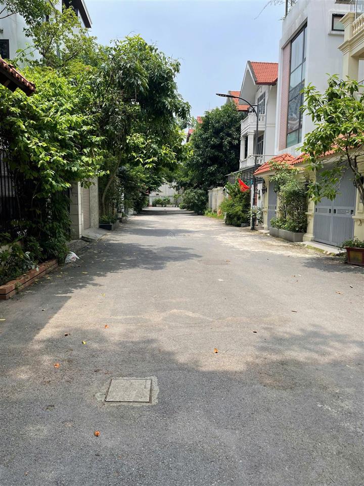 Bán nhà phân lô khu đô thị định công, hoàng mai. dt 52m2 x4 tầng, mt 4m, 17.8 tỷ.  0983 237 ***