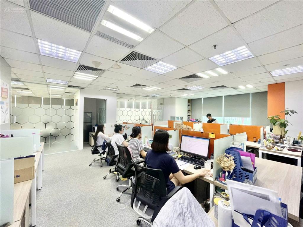 Cho thuê văn phòng tòa star tower (tháp ngôi sao) 500m² | cắt linh hoạt từ 110m²