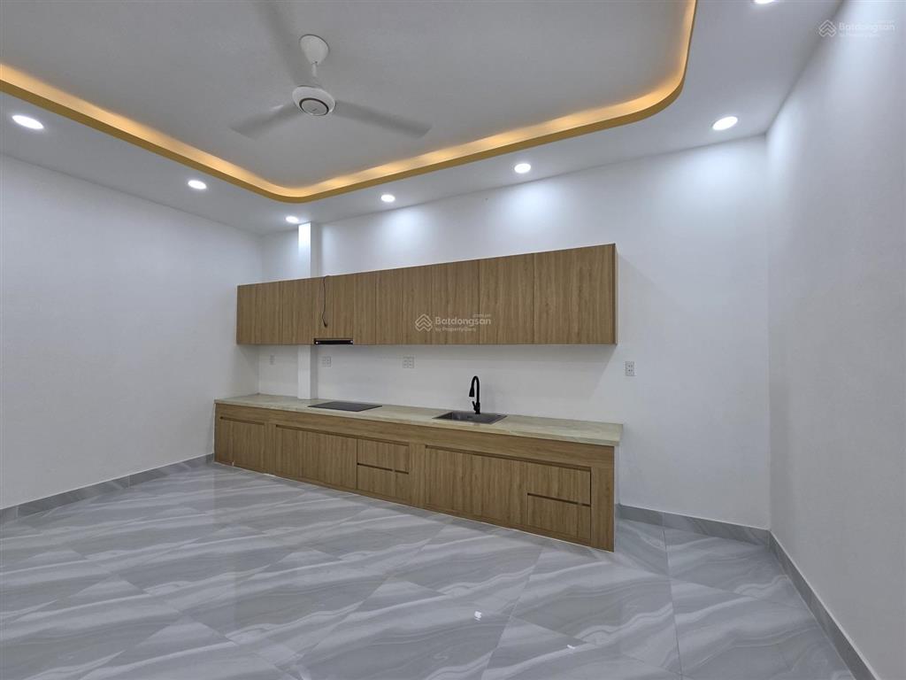 Bán nhà mặt tiền kinh doanh đường oto thông dt 90m2 cách đỗ xuân hợp 500m. p. phước long b, thủ đưc