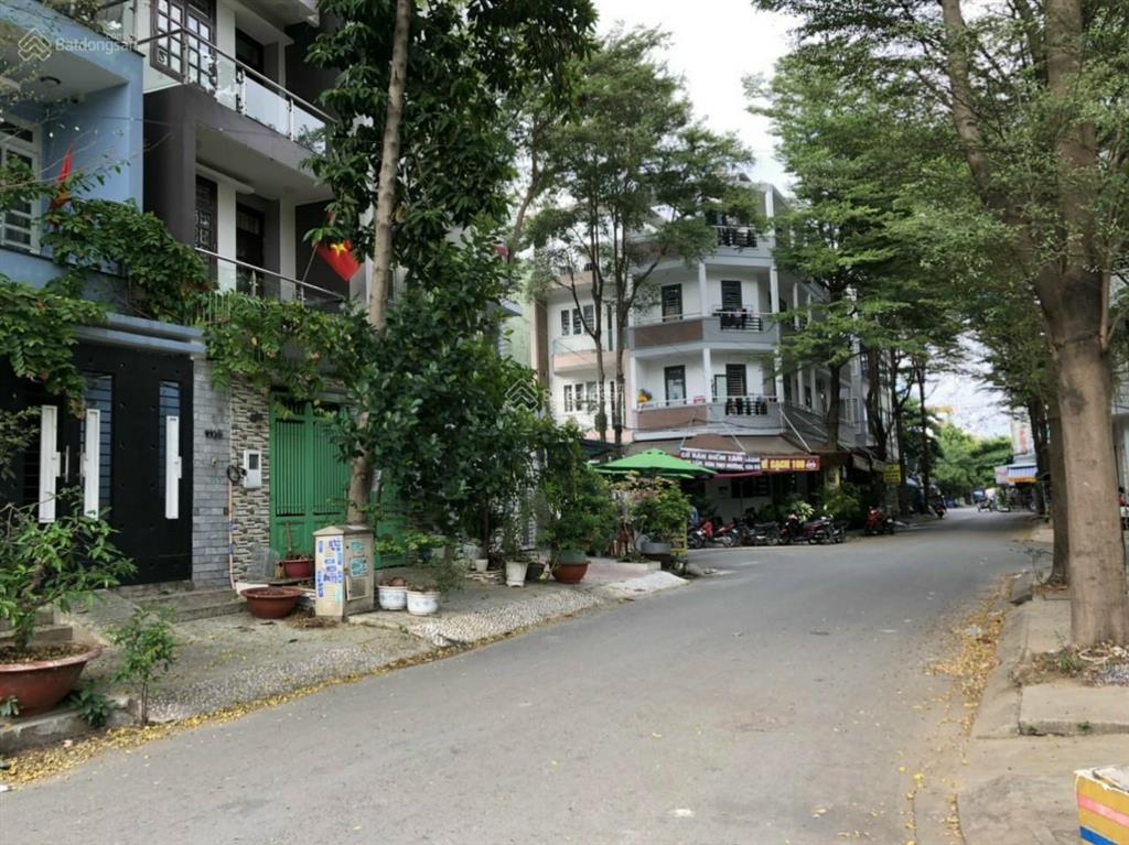 Bán nhà 1 trệt 2 lầu + sân thượng dt 5x20m, công viên bình lợi p. 13. giá 13,8 tỷ tl