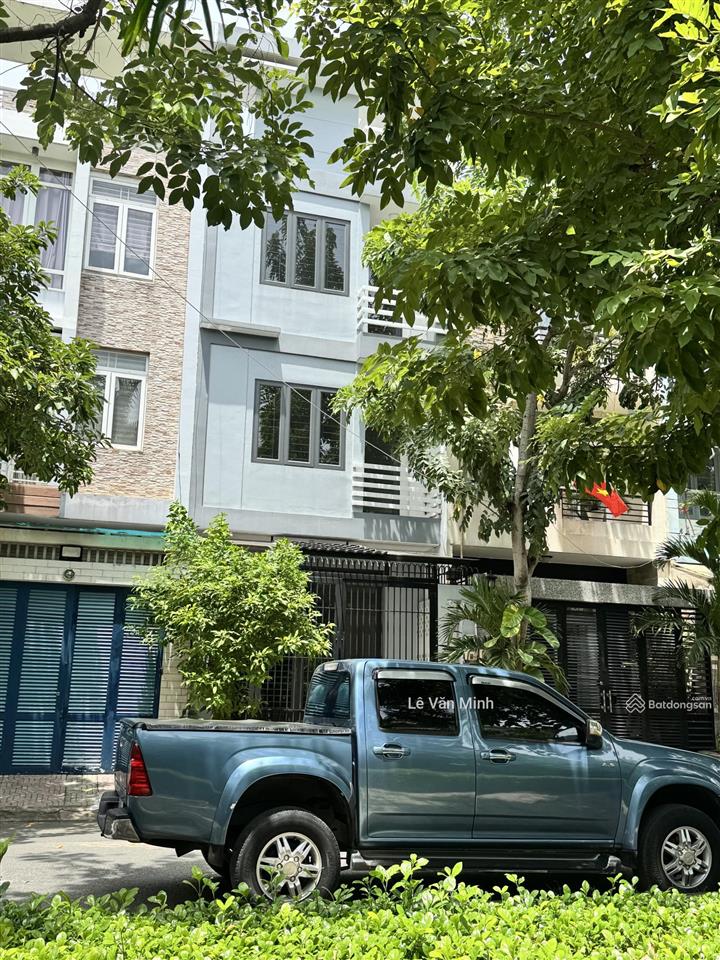Bán nhà 4 tầng 92m2 đối diện công viên  đường đặng thuỳ trâm, ngay đh văn lang