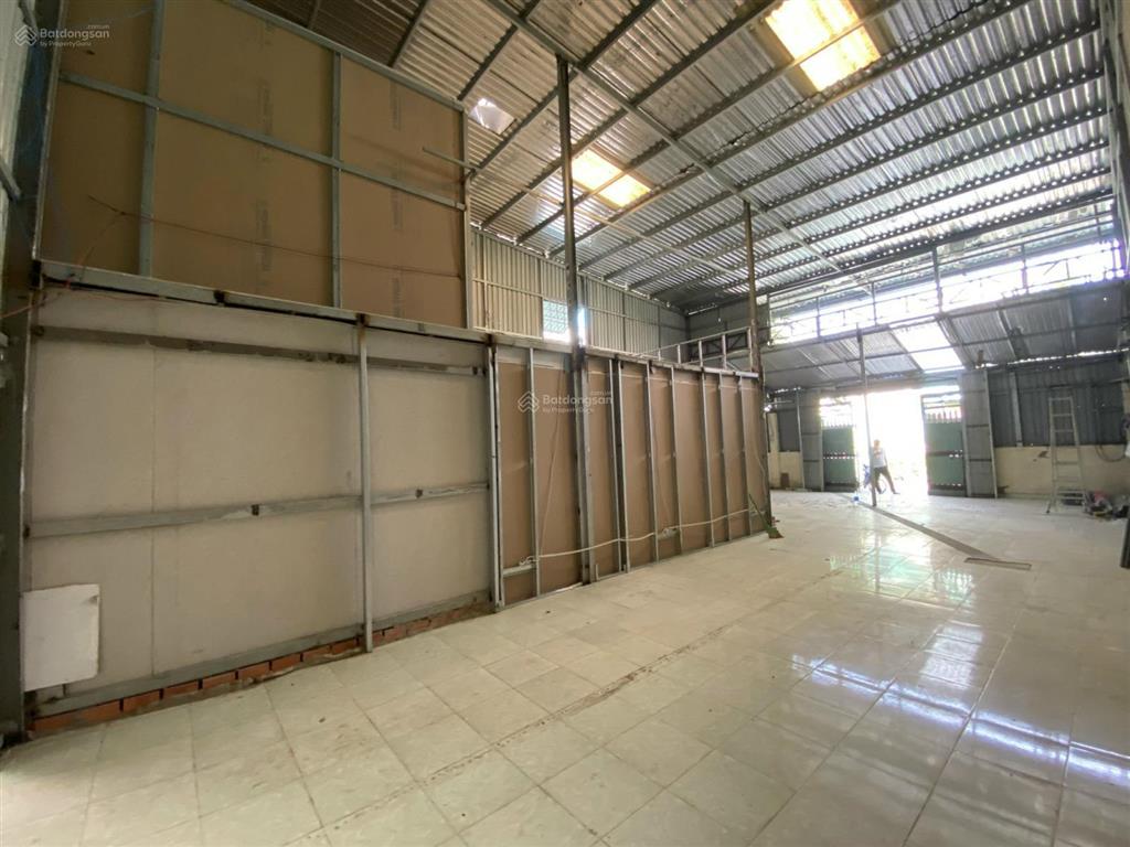 Cho thuê kho bình lợi  bình thạnh, dt 10x20m (200m2) giá 29 triệu/th tl