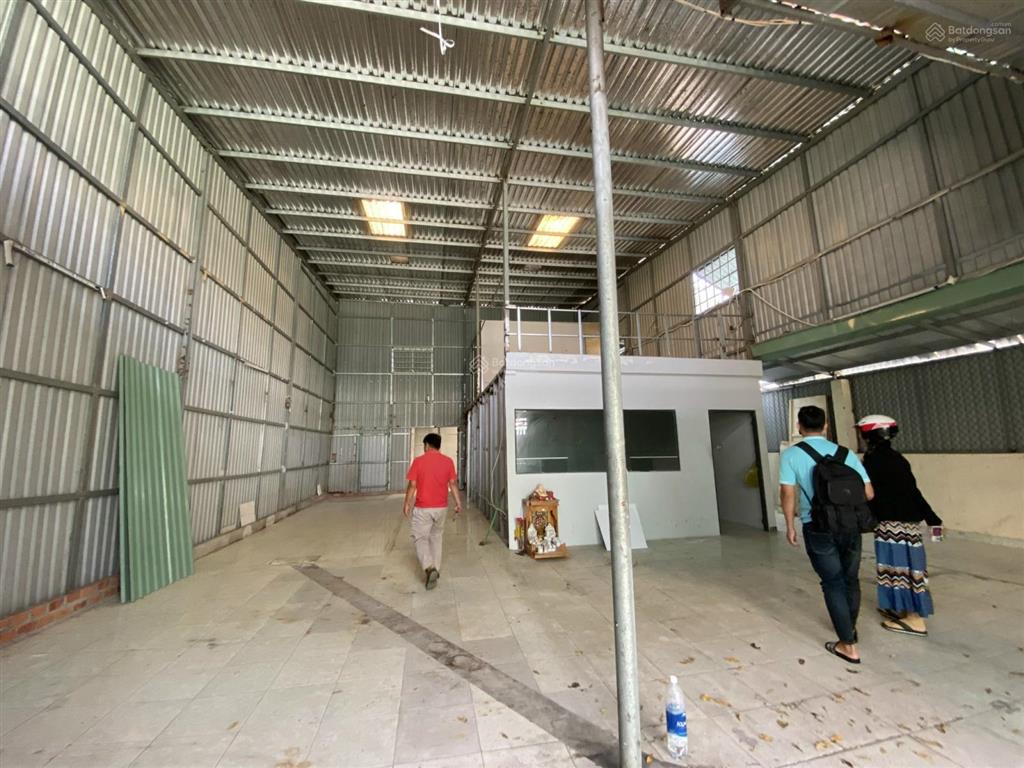Cho thuê kho bình lợi  bình thạnh, dt 10x20m (200m2) giá 29 triệu/th tl