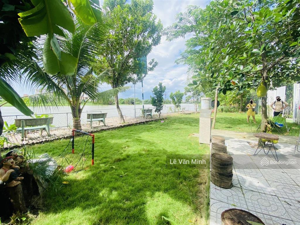 Bán gấp căn biệt thự 300m2 view sông  đường đặng thùy trâm, p13, bình thạnh
