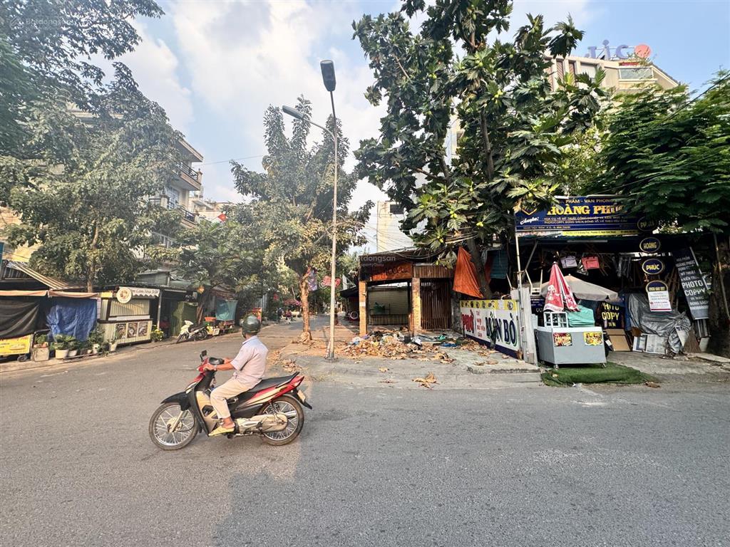 Bán đất 5x20m góc 2mt vị trí đầu kdc bình lợi 100m2 giá 13.3 tỷ tl