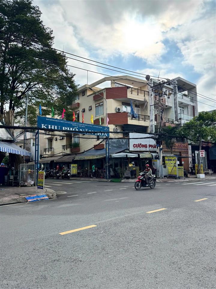 Bán đất 5x20m góc 2mt vị trí đầu kdc bình lợi 100m2 giá 13.3 tỷ tl