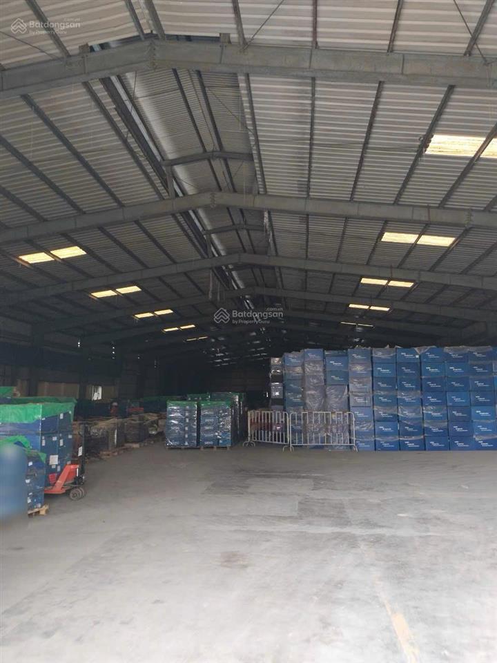 Chuyển nhượng nhà xưởng trong kcn quế võ 1, bắc ninh. dt đất 4000m2. dt xưởng 2400 m2. giá 31tỷ