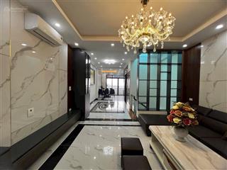 Giá quá đẹp  lk thang máy chân chung cư  kinh doanh  không lỗi gì