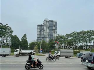 Mặt tiền 5 m  view vườn hoa  gpxd 7 tầng  đối diện park city  đang cho thuê 10 triệu