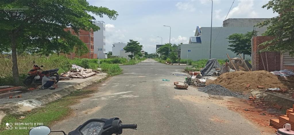 Cần bán gấp 2 lô đất trong kdc tân đô (tên lửa 2) 5x26m giá 1.65 tỷ, 5x16m giá 1.3 tỷ nhận ký gửi