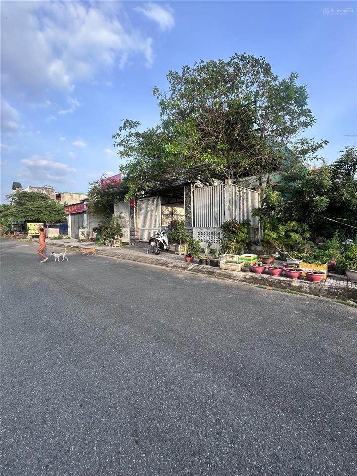 Tôi chủ đất cần bán 2 lô liền kề 10x26m trong kdc tân đô