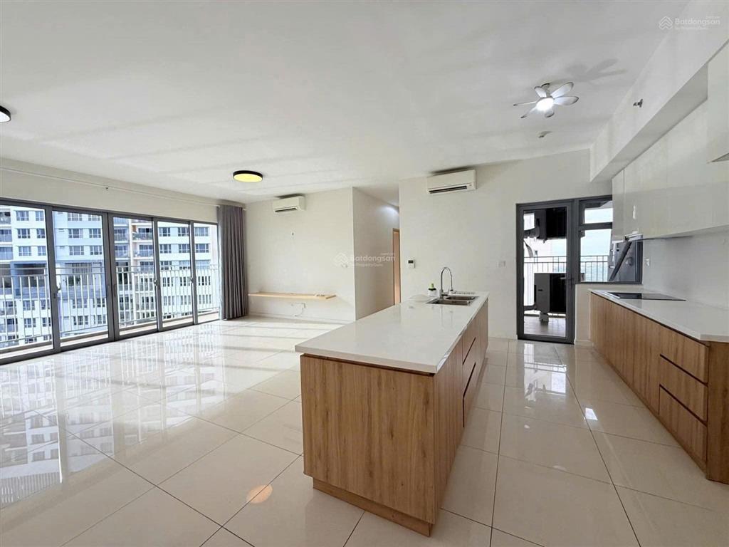 Độc quyền bán căn 3pn  121 m2 bán tại palm heights giá 11.25 tỷ có tl xem nhà em thuận