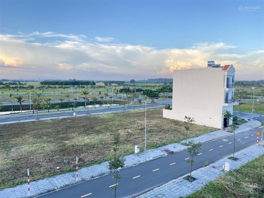 Đất nền tiến lộc garden sổ sẵn chỉ 3 tỷ 1** nền,  0933 995 *** công chứng ngay