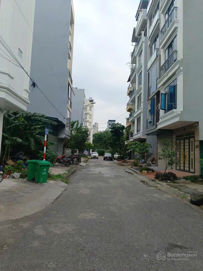 Cực hot! nhỉnh 9 tỷ có ngay lô đất dv 64m mt 4,8m phân lô, vỉa hè, ô tô tránh, trung tâm hà đông