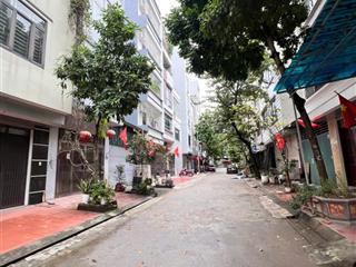 Bán nhà phân lô lk mậu lương 50m x 5 tầng, mt 4m, kinh doanh, ô tô vào nhà, vỉa hè rộng, 13.8 tỷ