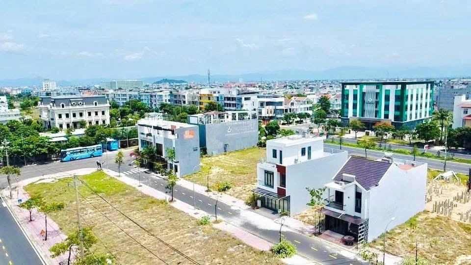1 lô duy nhất  bán cắt lỗ 154m2 đl hùng vương giá 8,2tỷ