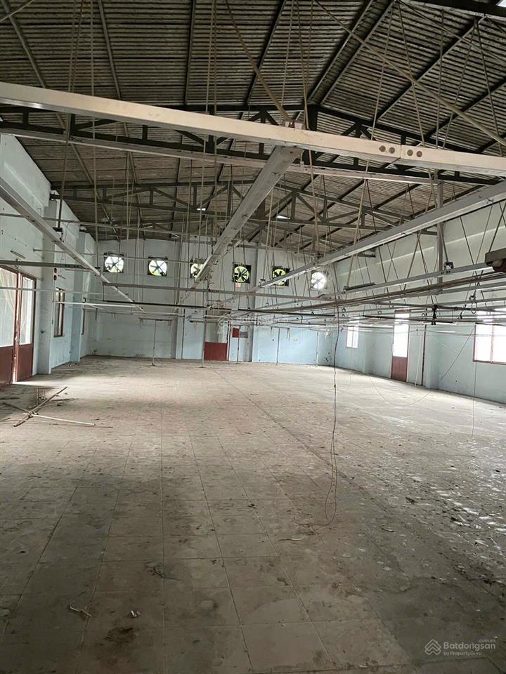 Bán nhà xưởng 2 mặt tiền  xã phú hòa đông, huyện củ chi