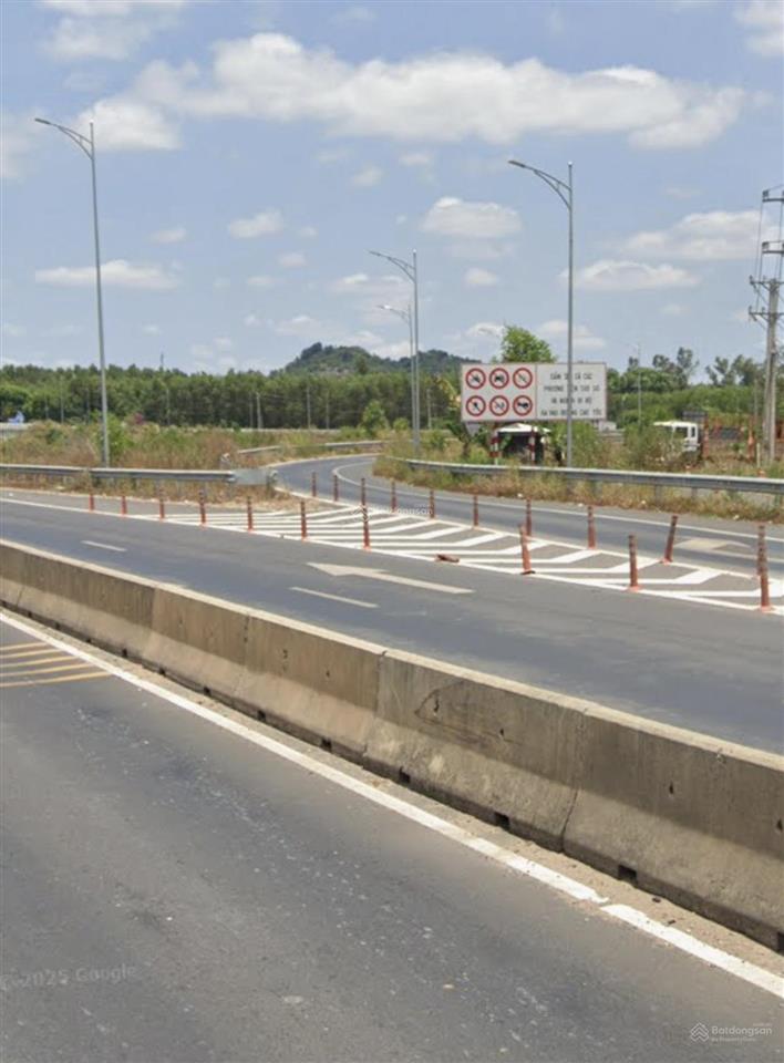 Cần cho thuê kho xưởng, ngay nút giao cao tốc xuân tâm xuân lộc, diện tích 6400m2