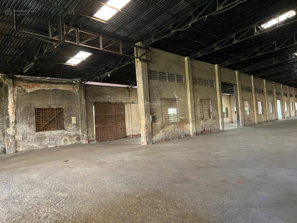 Cần cho thuê kho xưởng, ngay nút giao cao tốc xuân tâm xuân lộc, diện tích 6400m2