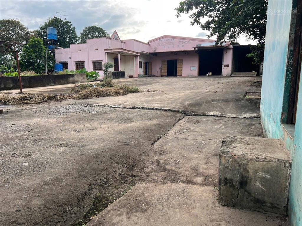 Cần cho thuê kho xưởng, ngay nút giao cao tốc xuân tâm xuân lộc, diện tích 6400m2