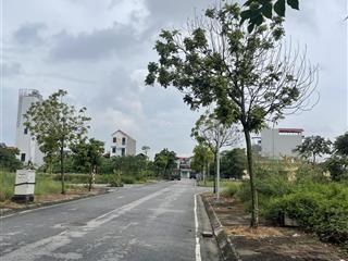 Bán lô đất khu tđc kim sơn, gia lâm, 80m có vỉa hè.