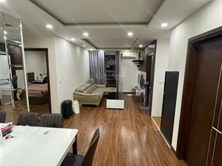 Gia đình cần bán đi căn hộ 3pn 2wc 90m2, ban công hướng nam, full nội thất chung cư an bình city