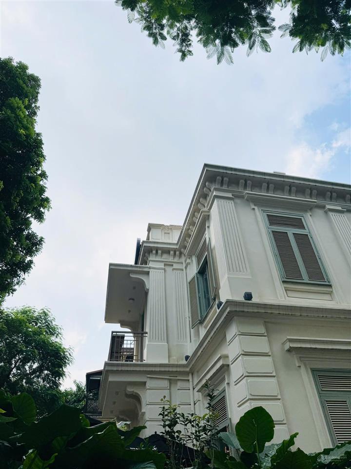 Bán nhà mặt phố tràng thi  hoàn kiếm siêu vip, lô góc, 219m2 mặt tiền 19.8m, chỉ 215 tỷ