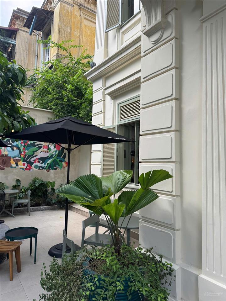 Bán nhà mặt phố tràng thi  hoàn kiếm siêu vip, lô góc, 219m2 mặt tiền 19.8m, chỉ 215 tỷ