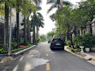 Bán lô đất khu biệt thự sang trọng nhất đường trần não, dt. 300m2, ven sông sài gòn