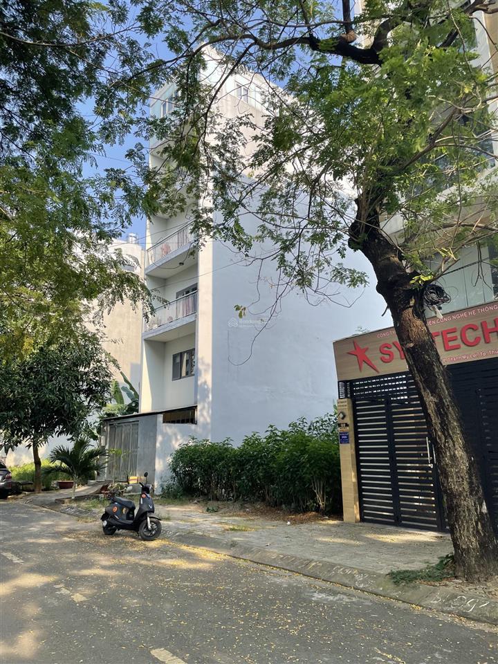 Cần bán lô đất đẹp gần công viên, dt. 80m2 , đường 12m, sổ đỏ xây dựng cao tầng