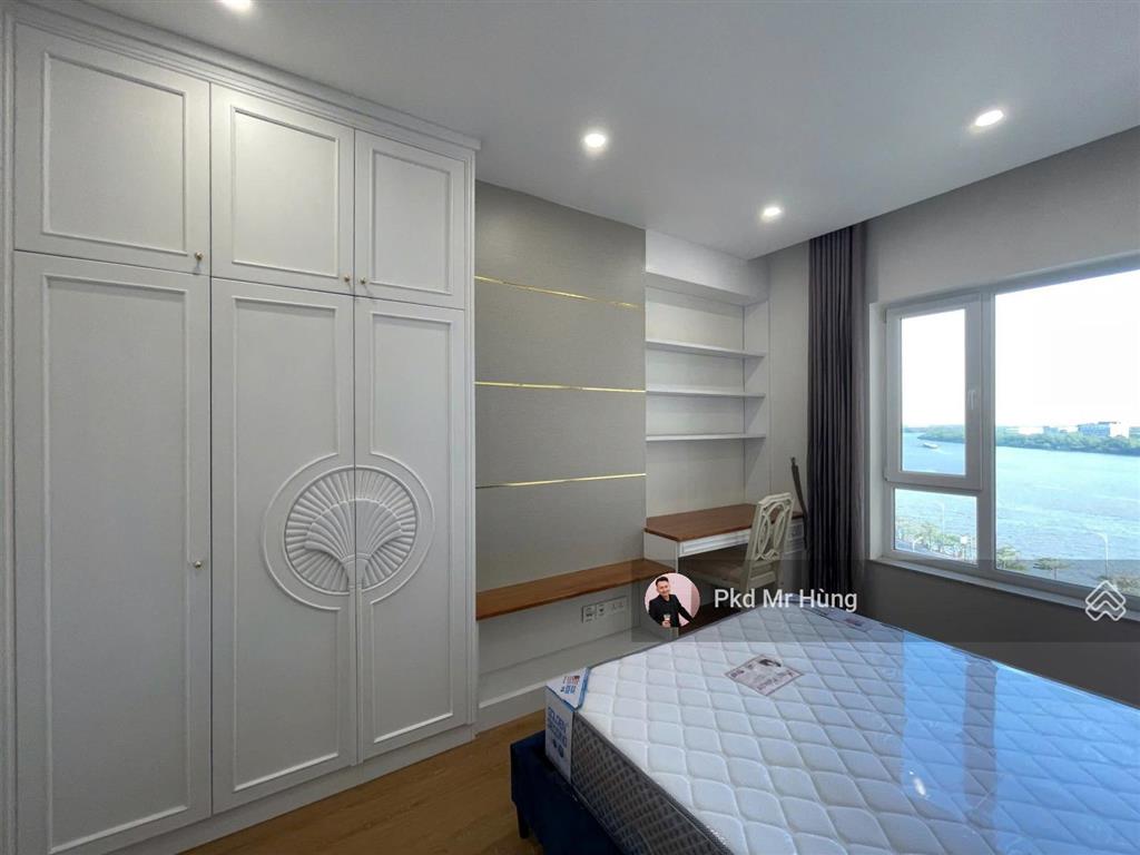Bán căn hộ đảo kim cương 3pn 180m2, view sông sài gòn và nội khu đẹp mê ly, sổ hồng.  0901 840 ***