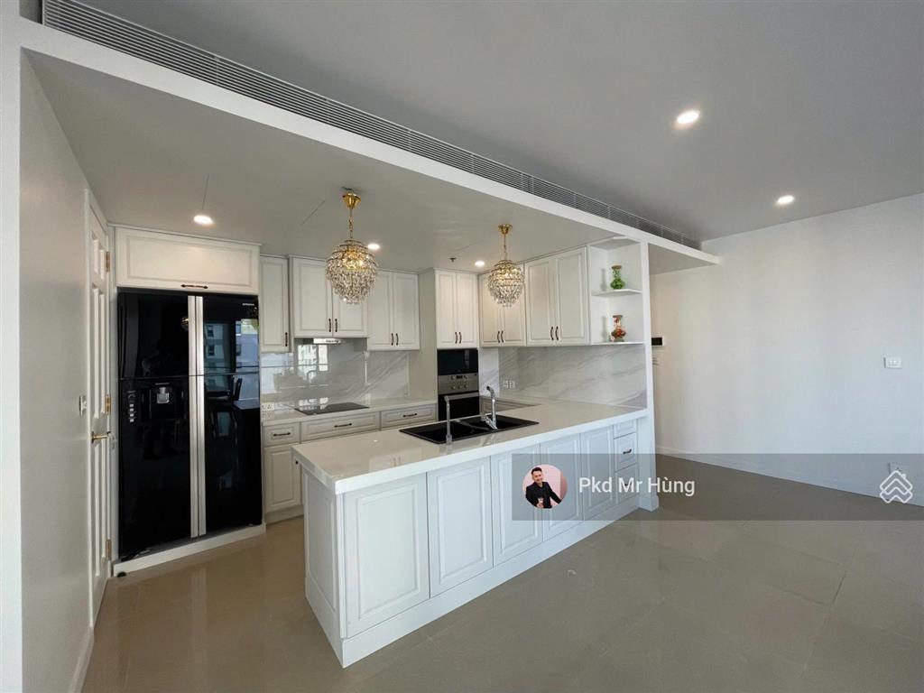 Bán căn hộ đảo kim cương 3pn 180m2, view sông sài gòn và nội khu đẹp mê ly, sổ hồng.  0901 840 ***