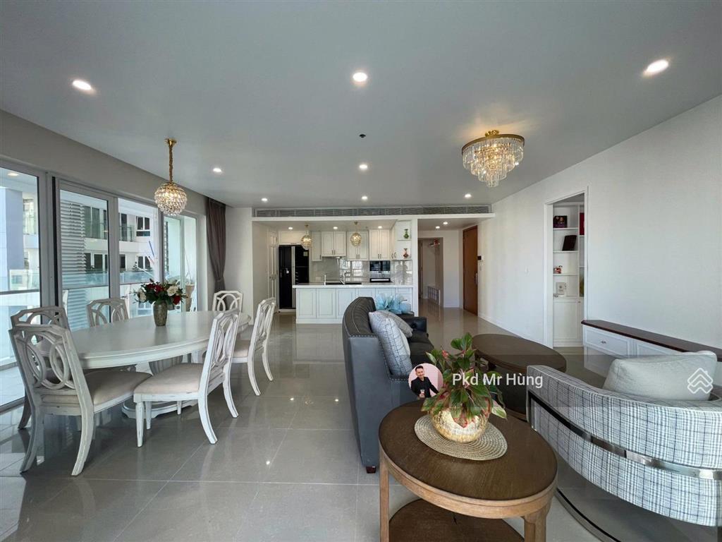 Bán căn hộ đảo kim cương 3pn 180m2, view sông sài gòn và nội khu đẹp mê ly, sổ hồng.  0901 840 ***