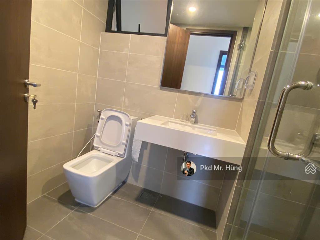 Bán căn hộ one verandah  2pn 81m2 view sông sg & q7, ban công đn mát, giá rẻ cho 1 căn view sông