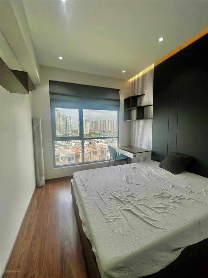 Bán căn hộ one verandah  2pn 81m2 view sông sg & q7, ban công đn mát, giá rẻ cho 1 căn view sông